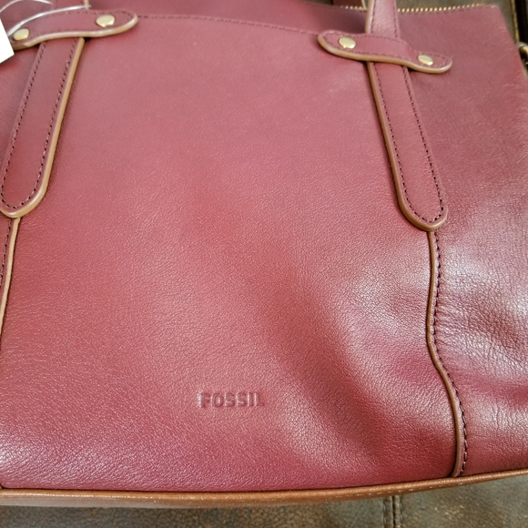 ⭐SOLD⭐Fossil Leather Purse 'Felicity' - Picture 4 of 11